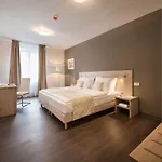 Hotel Grandhotel Zvon 4*