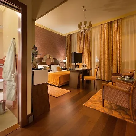 Otel Grandhotel Zvon 4*