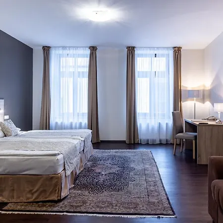 Hotel Grandhotel Zvon 4*