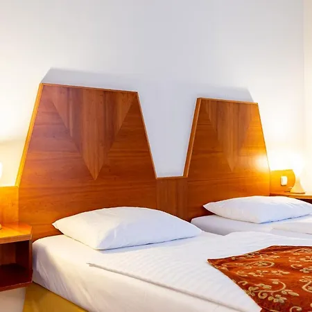 Grandhotel Zvon 4*