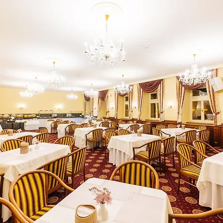 Grandhotel Zvon 4*