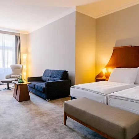 Grandhotel Zvon Otel 4*