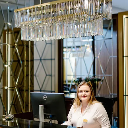 Grandhotel Zvon Otel