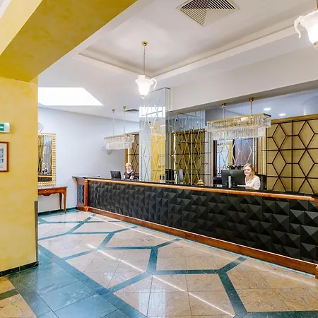 Otel Grandhotel Zvon 4*
