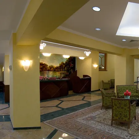 Grandhotel Zvon Otel 4*
