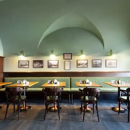 Hotell Grandhotel Zvon