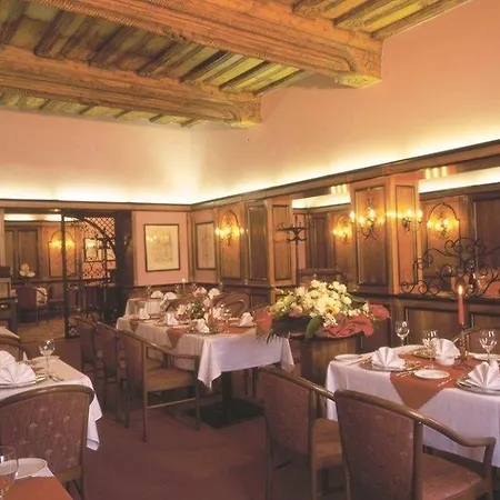 Hotell Grandhotel Zvon