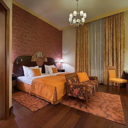 Otel Grandhotel Zvon 4*