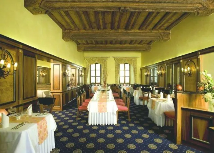 מלון Grandhotel Zvon צ'סקה בודיוביצה